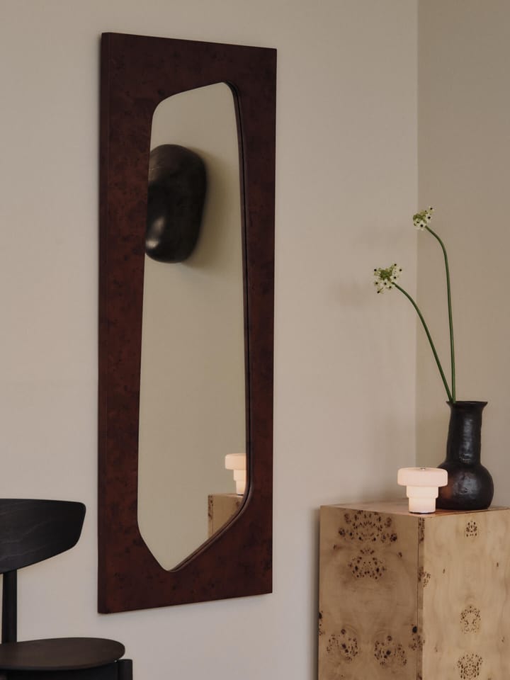 Folia spejl, Dark stained burl, 135 cm Ferm Living