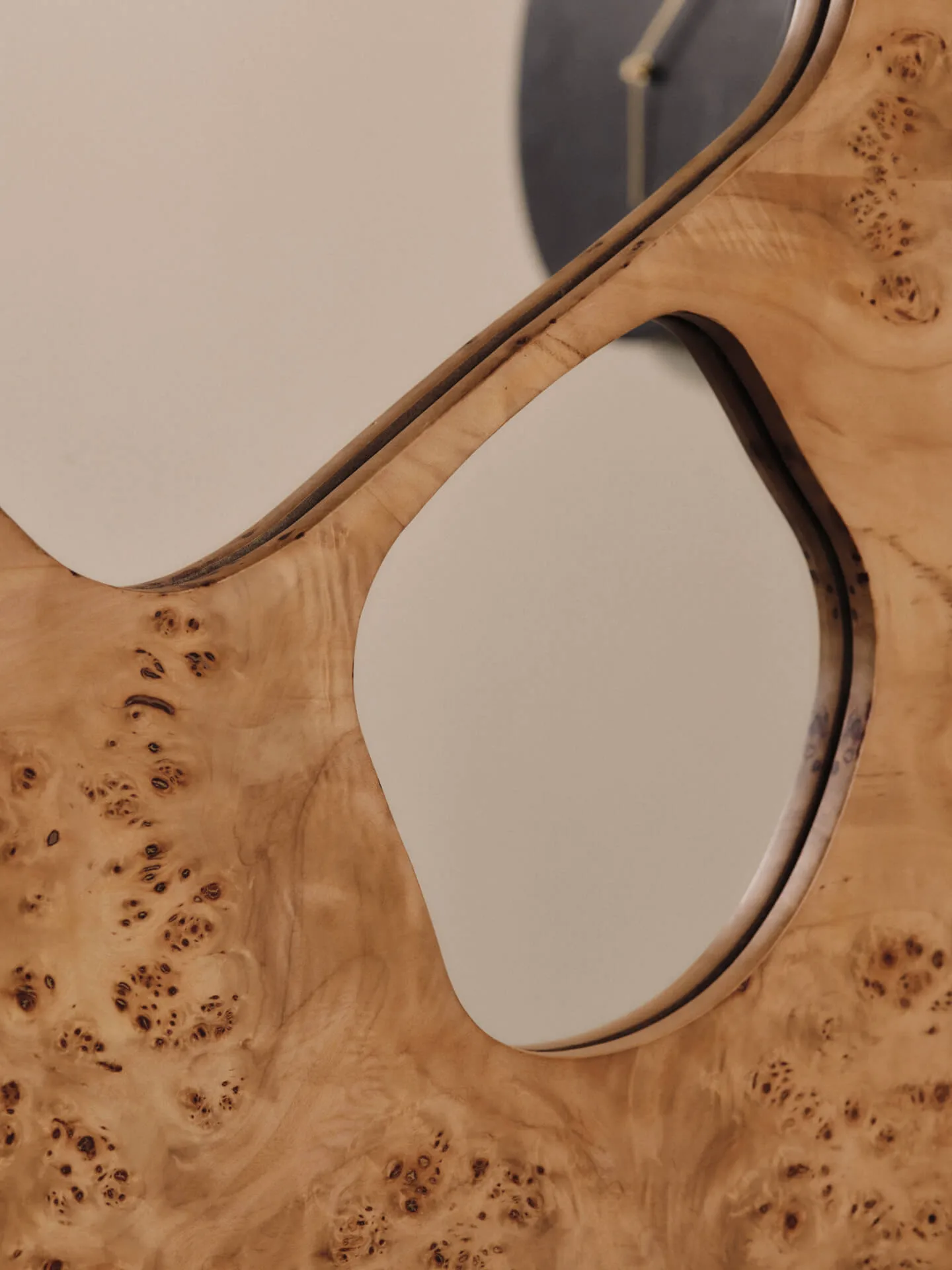 Folia spejl, Natural burl, 82 cm Ferm Living