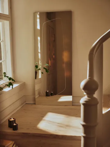 Folia spejl - Silver, 135 cm - Ferm Living