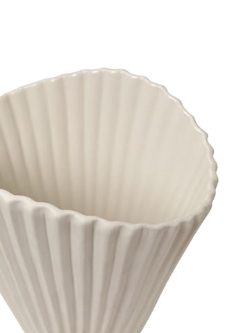 Fountain vase 30,5 cm - Offwhite - Ferm Living