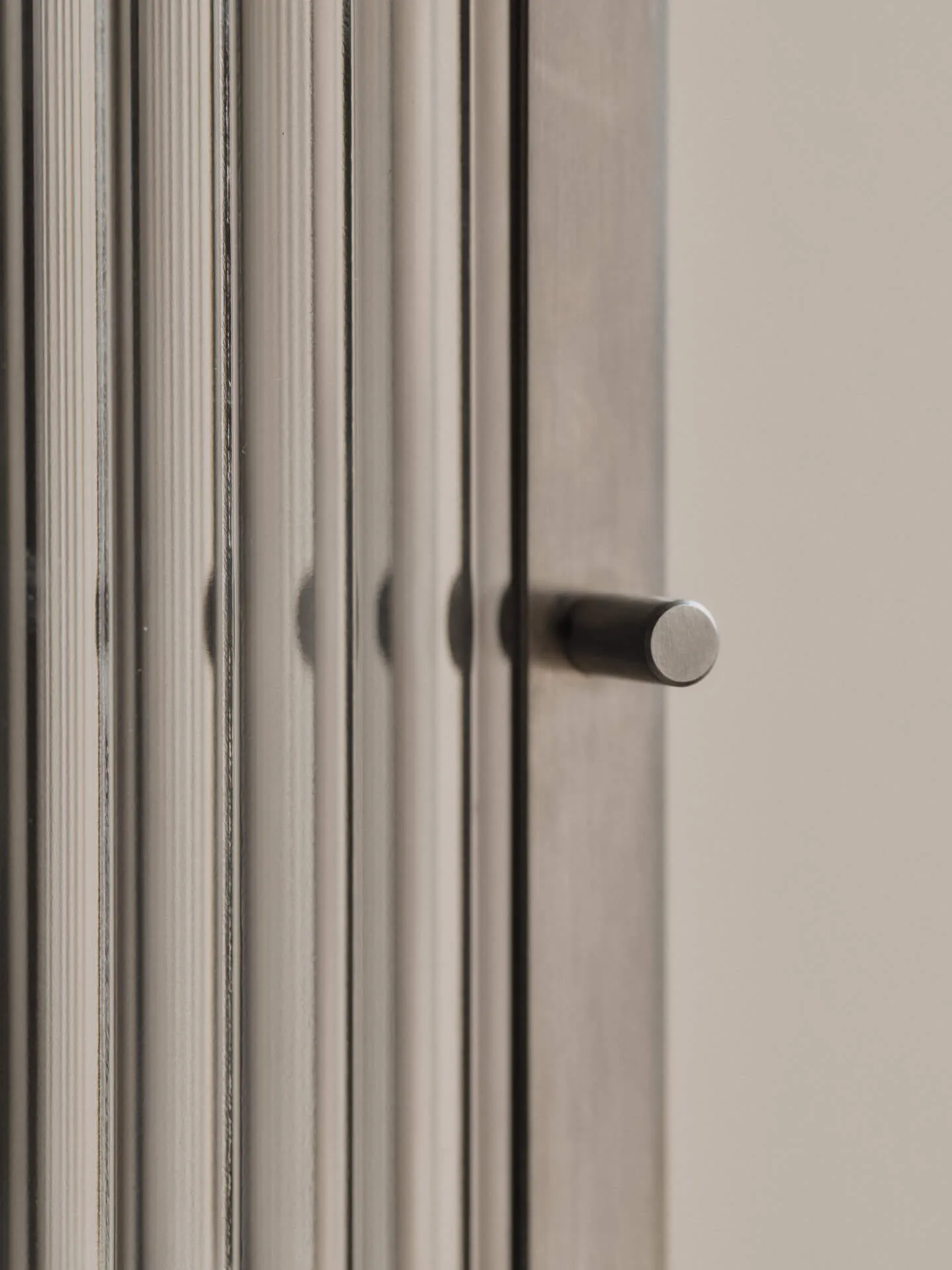 Haze vægskab, Reeded glass - stainless steel Ferm Living