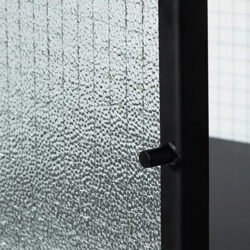 Haze vitrineskab - Sort - Ferm Living
