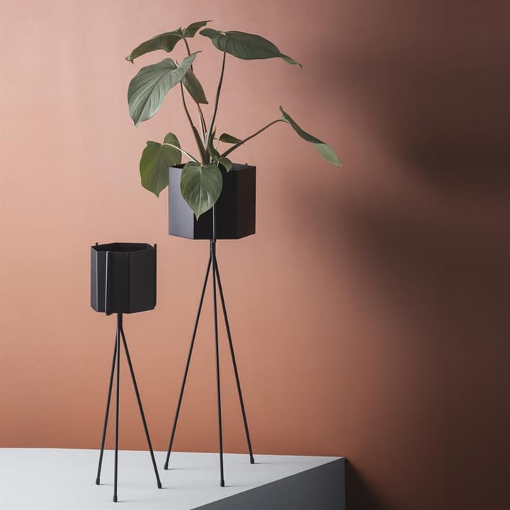 Hexagon urtepotte sort, X-large Ferm Living
