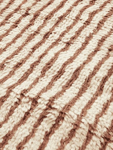 Kami tæppe - Off white-red brown, 80x120 cm - Ferm Living