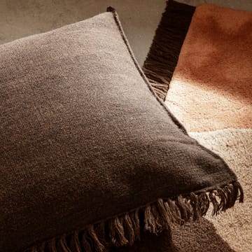 Kelim pude med frynser L 80x80 cm - Dark melange - Ferm Living