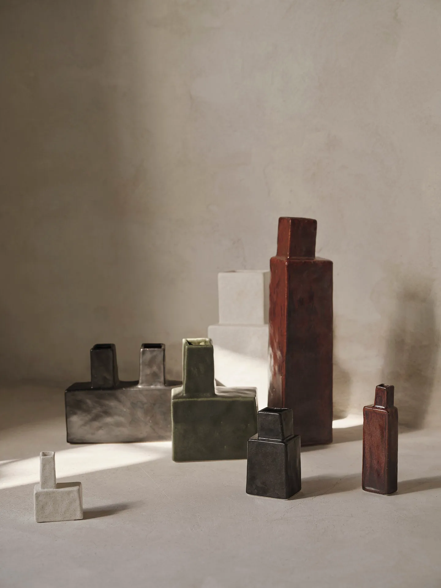 Koa vase H20, Dark sage Ferm Living