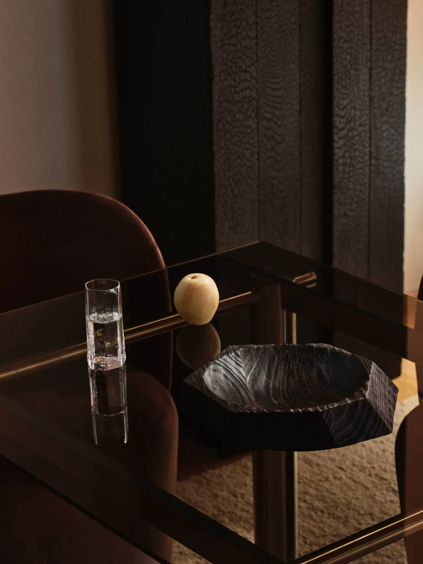 Koh centerpiece dekorationsfad, Dark brown, 35 cm Ferm Living
