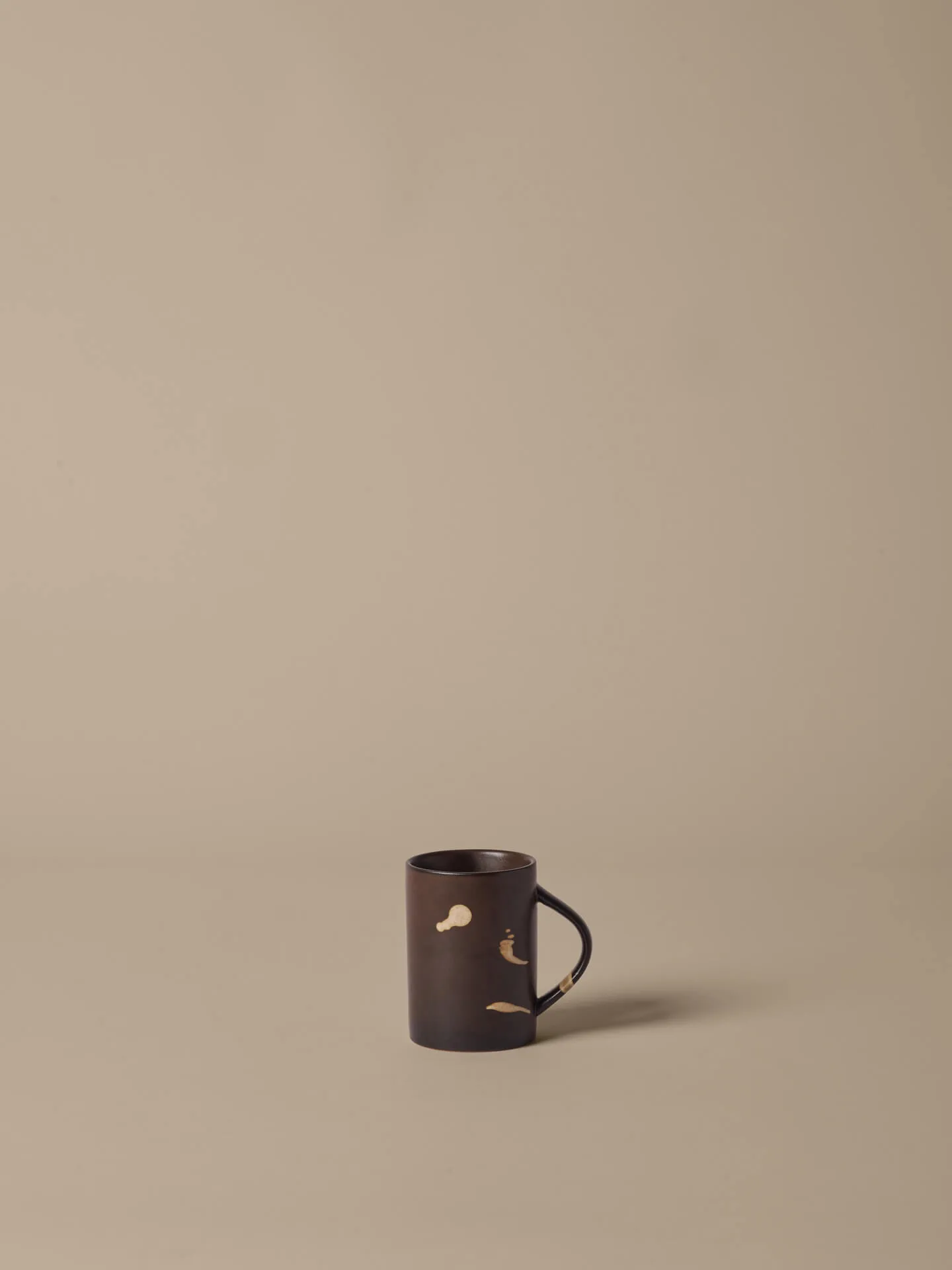 Koyo krus 30 cl, Dark brown-buff Ferm Living