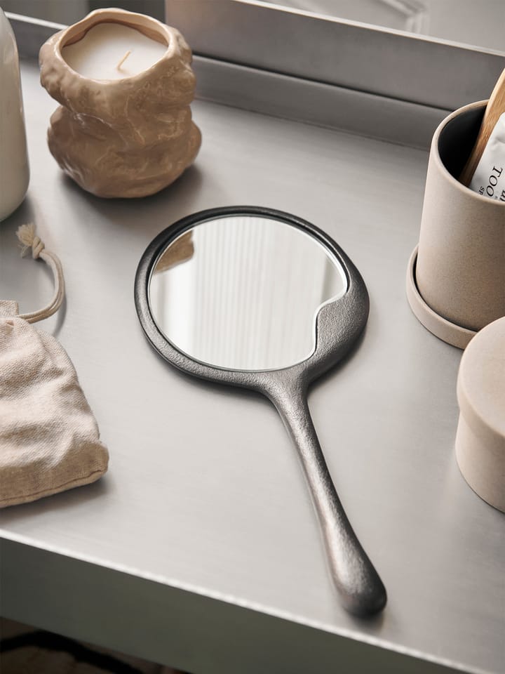 Lava håndspejl, Blackened Aluminium Ferm Living