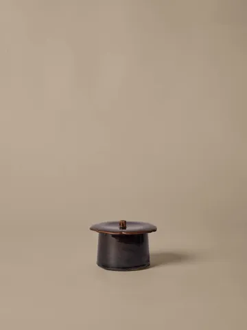 Marnen krukke med låg - Carob brown, Ø11x9 cm - Ferm Living