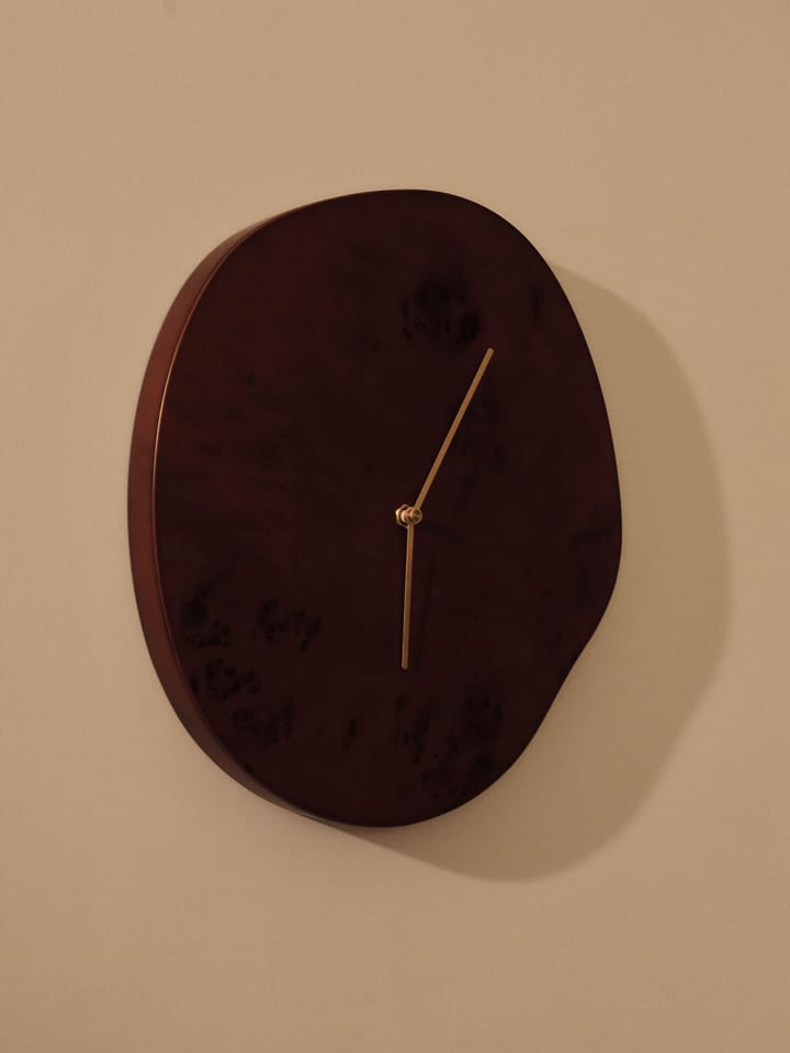 Melt vægur 28x33 cm, Dark stained burl Ferm Living