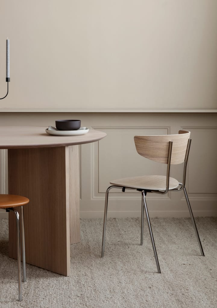 Mingle spisebord ovalt, oak natural veneer, vinkelben eg Ferm Living