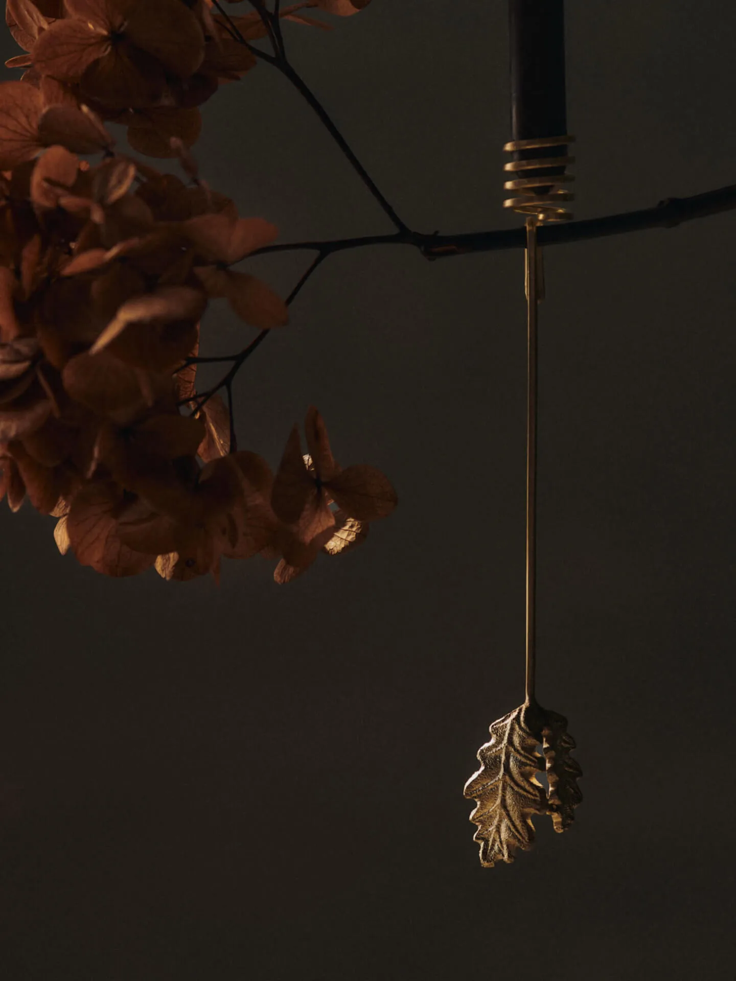 Oak leaf christmas tree lysestage 4-pak, Brass Ferm Living