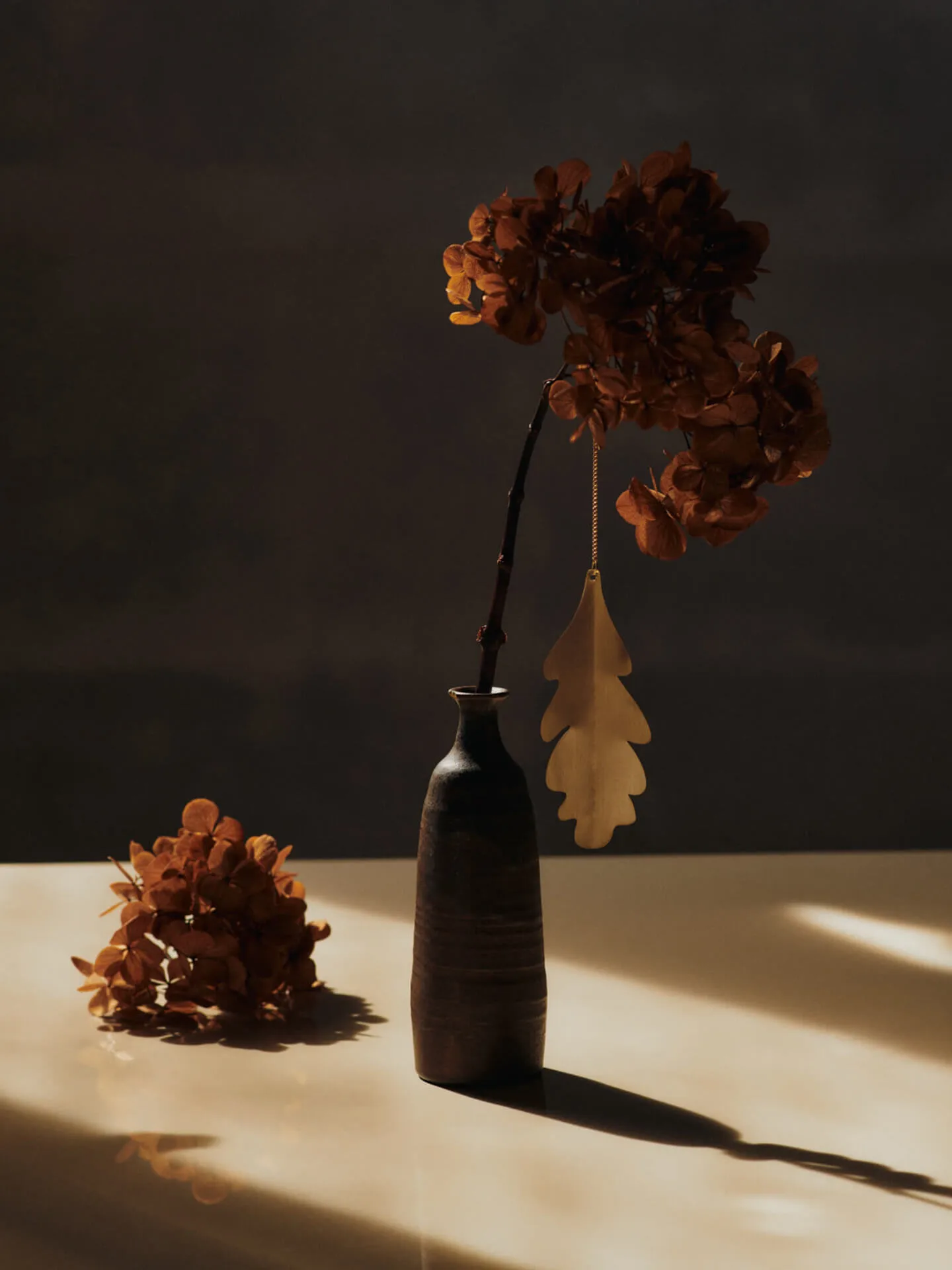 Oak leaf dekorationsophæng 13,5 cm 4-pak, Brass Ferm Living