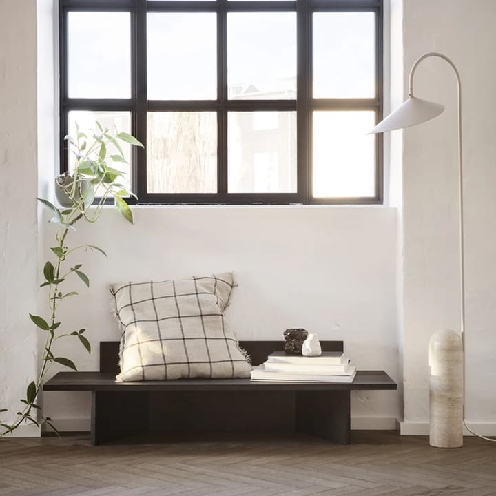 Oblique bænk, natural oak Ferm Living