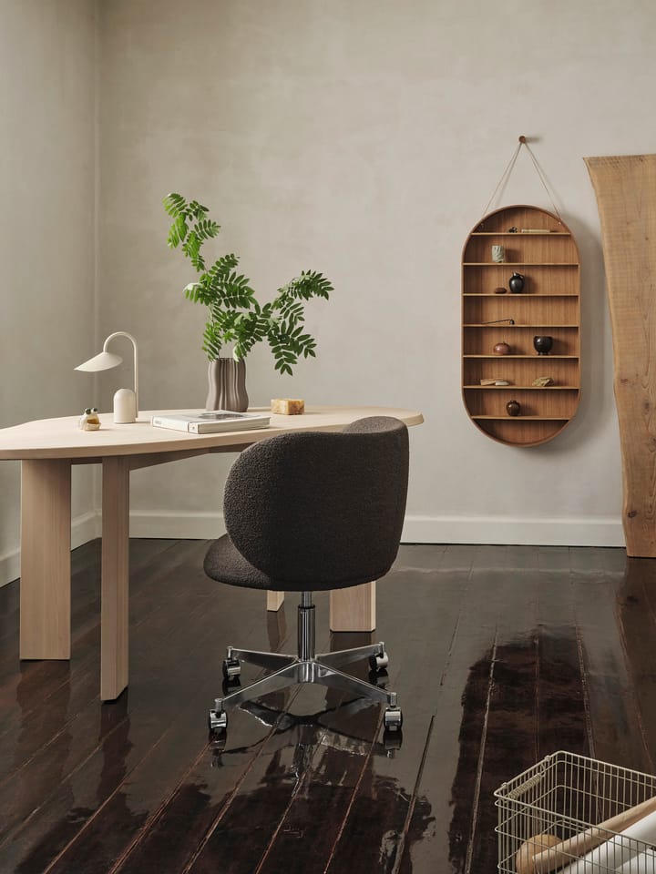 Oval Dorm hylde, Oiled oak Ferm Living
