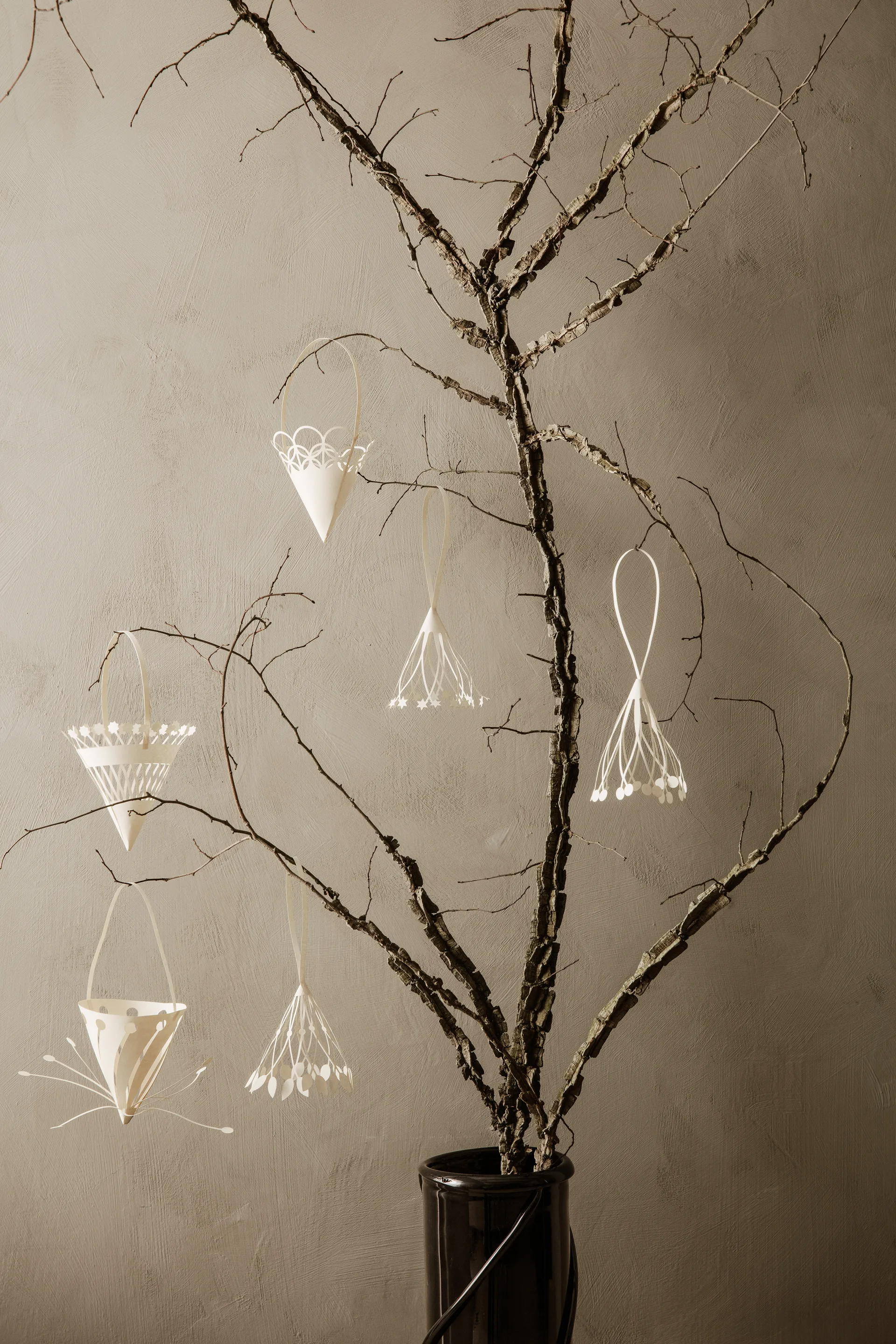 Paper tassels juleophæng Ø10 cm 3-pak, Offwhite Ferm Living