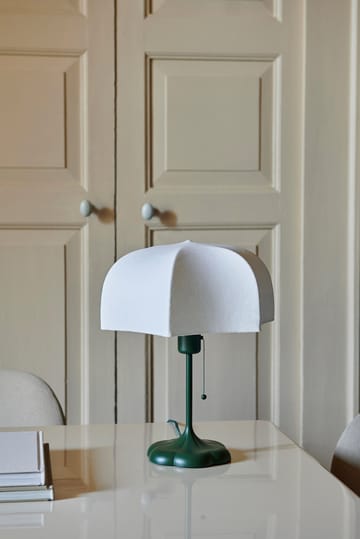 Poem bordlampe Ø30x42 cm - White/Grass green - Ferm Living