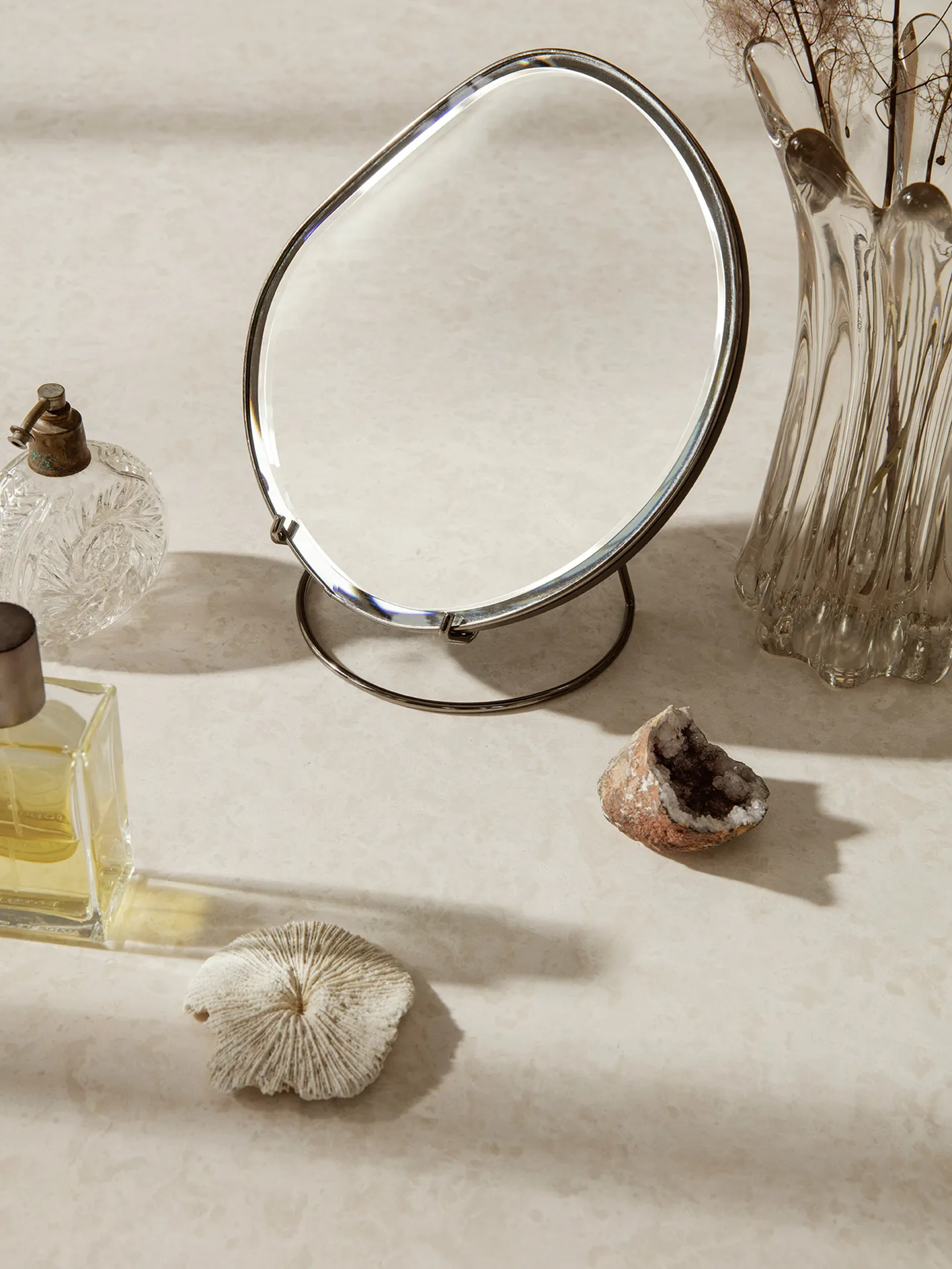 Pond bordspejl, Dark Chrome Ferm Living