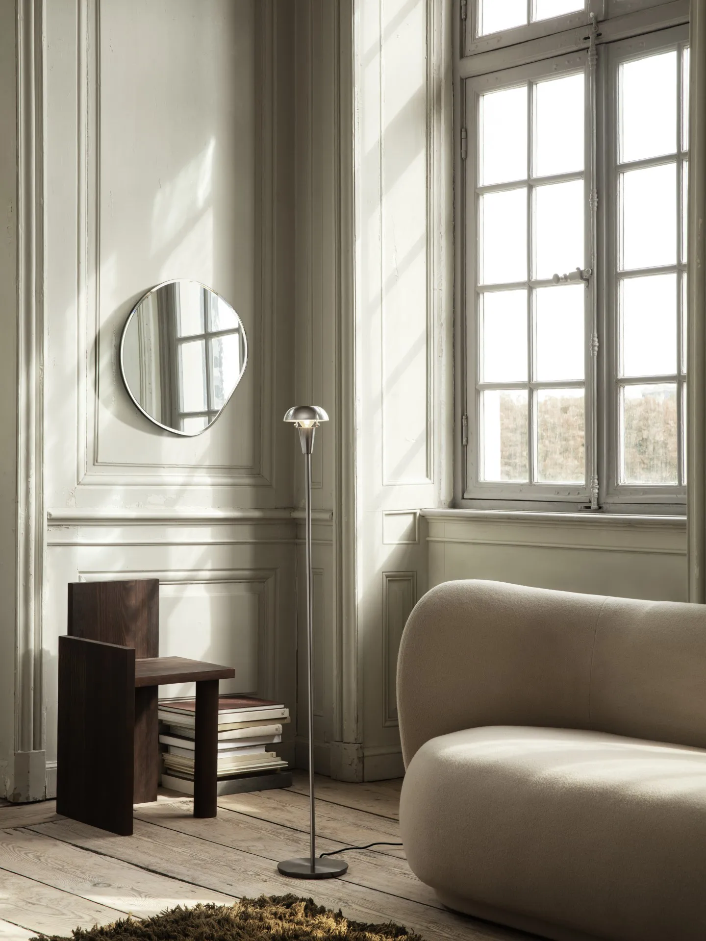 Pond spejl, Small Dark Chrome
​ Ferm Living