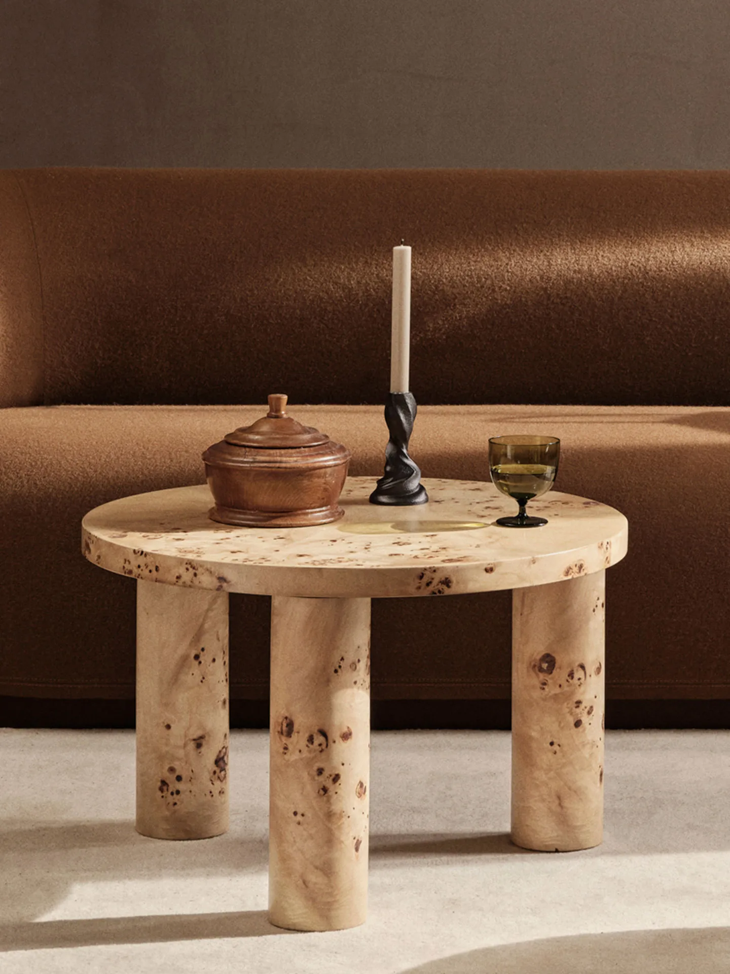 Post sofabord small Ø65 cm, Burl veneer Ferm Living