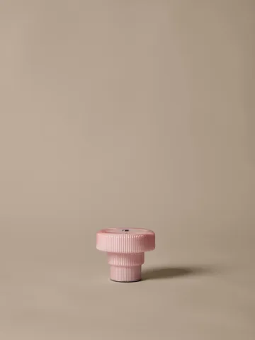 Ripple bærbar bordlampe - Pale rose (rosa), 10 cm - Ferm Living