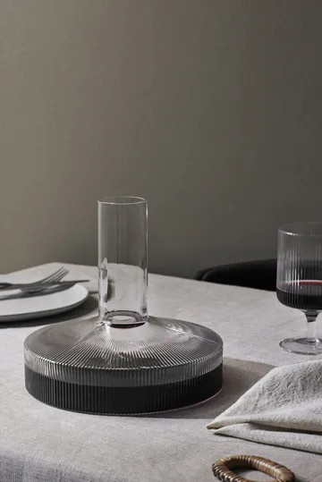 Ripple karaffel og glas 17 dele - Klar - Ferm Living