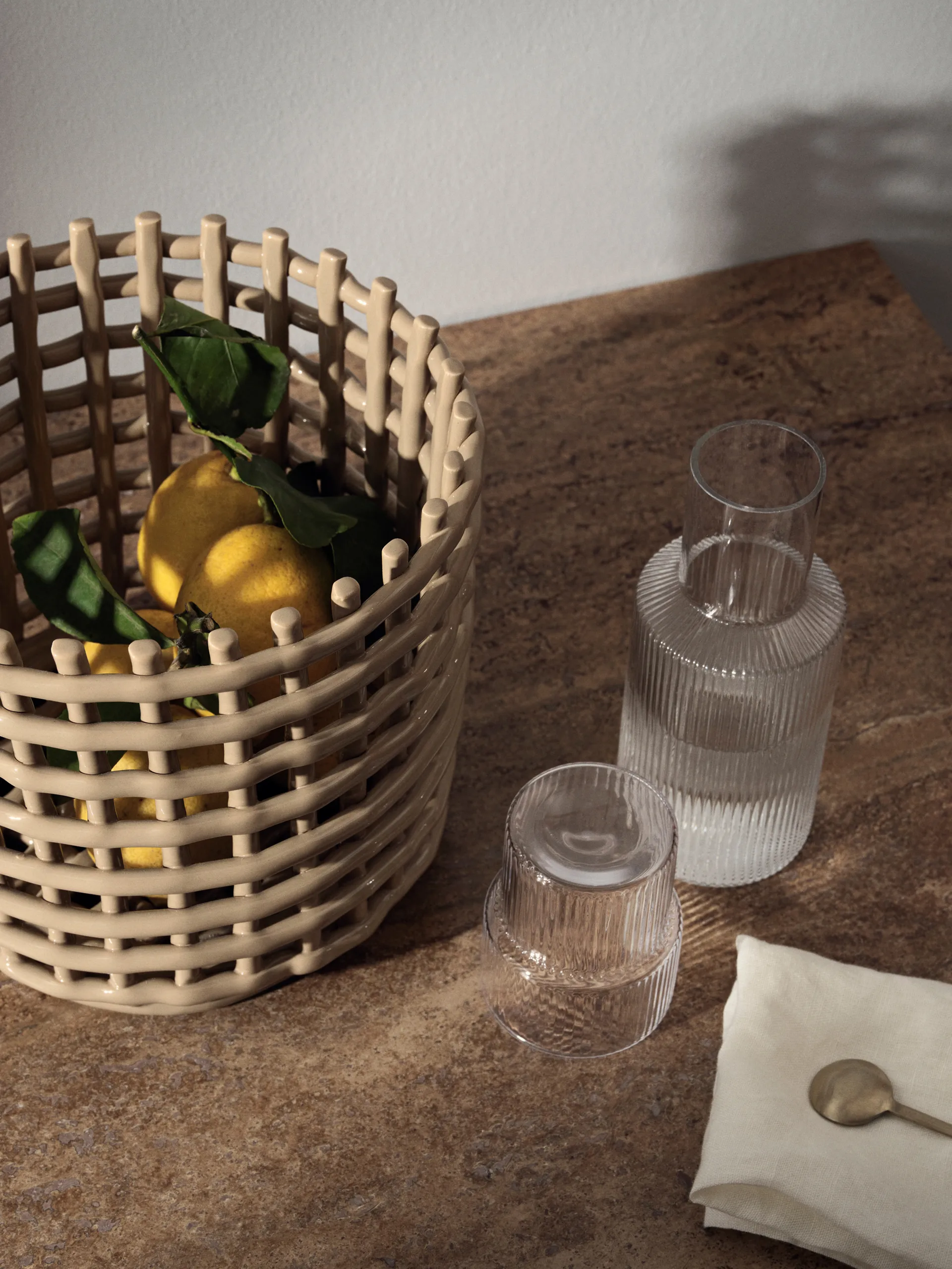 Ripple karaffel og glas 17 dele - Klar,  Ferm Living