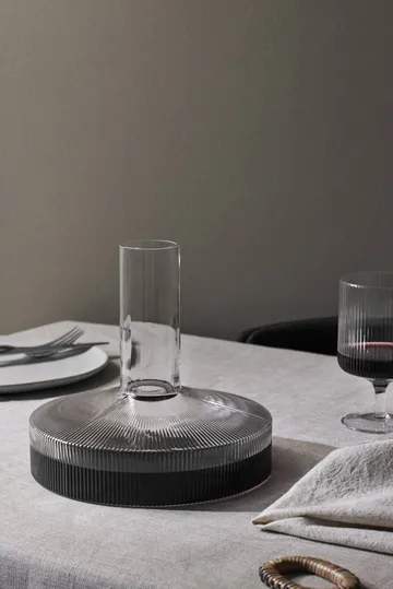 Ripple karaffel og glas 17 dele - Klar - Ferm Living
