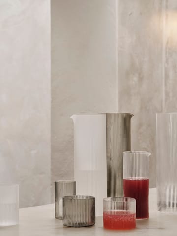 Ripple vandkaraffel 1,12 L - Frosted - Ferm Living