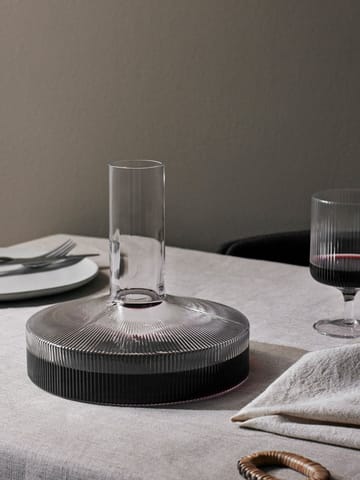 Ripple vinkaraffel - Clear - Ferm Living