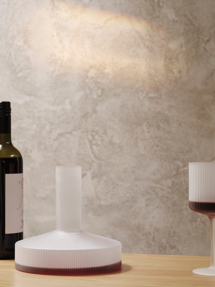 Ripple vinkaraffel, Frosted Ferm Living
