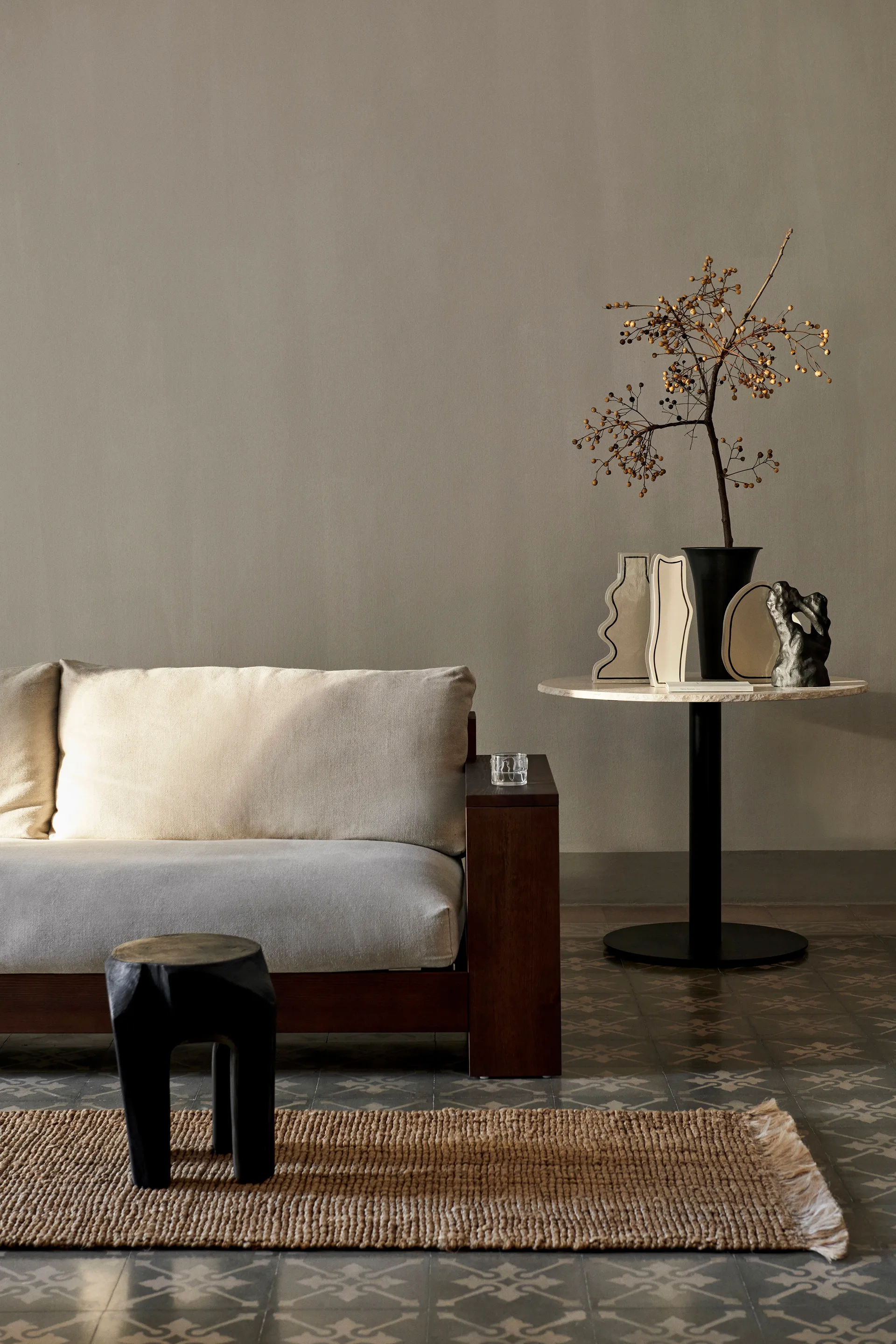 Root rund skammel Ø30x40 cm, Black stained Ferm Living