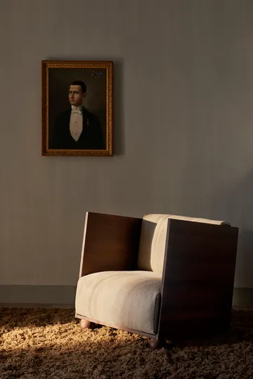 Rum loungelænestol rich linen - Dark stained/Natural - Ferm Living