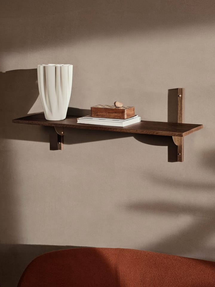 Sector hylde L/S, Smoked Oak, brass Ferm Living