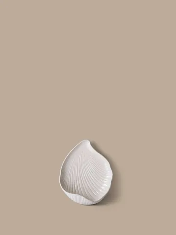 Shell væglysestage - Off-white, 24x9,5x28,2 cm - Ferm Living