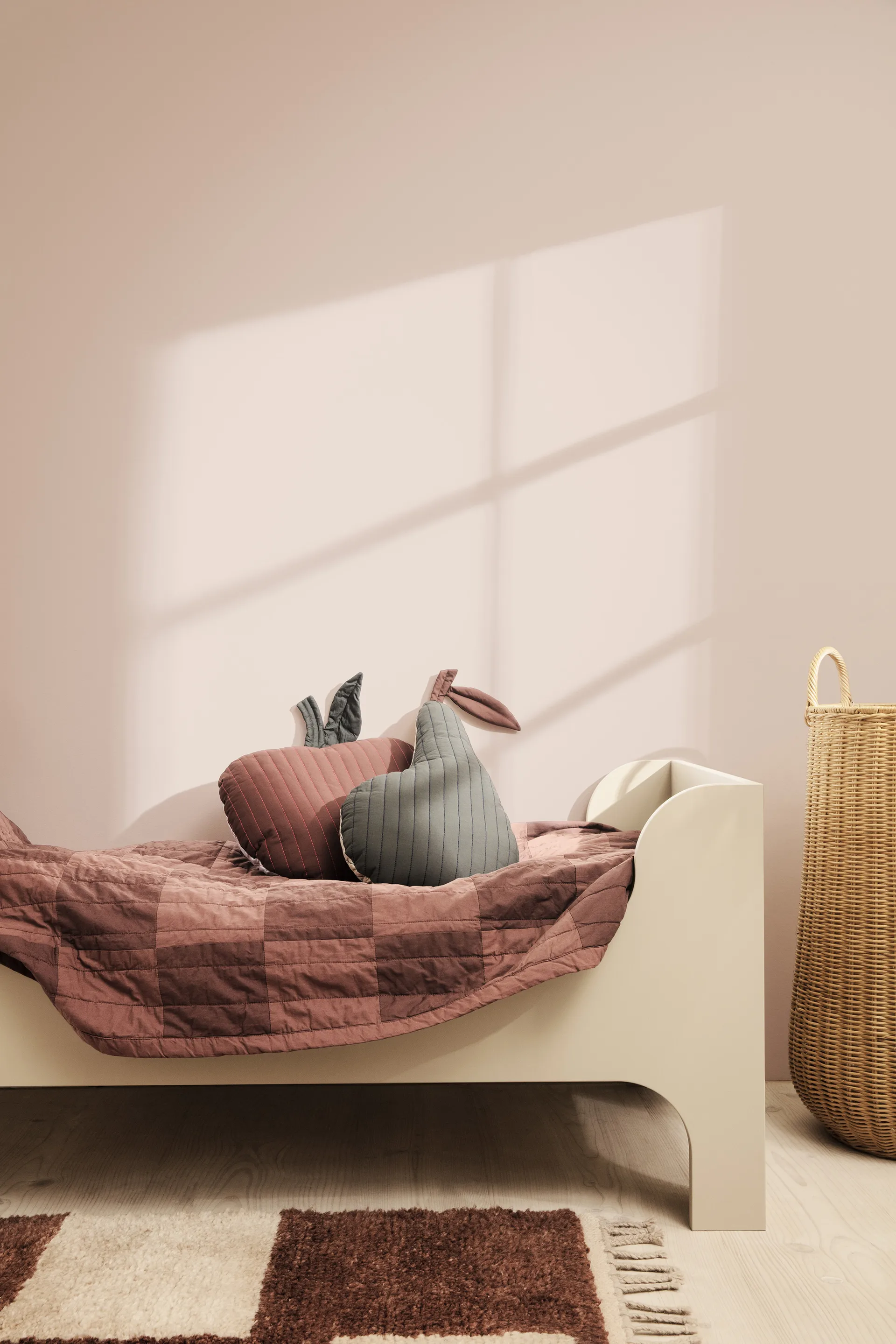 Sill juniorseng 166x80 cm, Cashmere Ferm Living