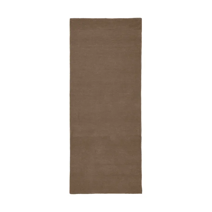 Stille tuftet tæppe - Ash brown, 80x200 cm - Ferm Living