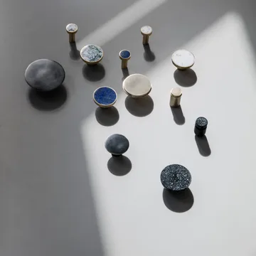 Stone krog lille - Hvidt marmor/Messing - Ferm Living