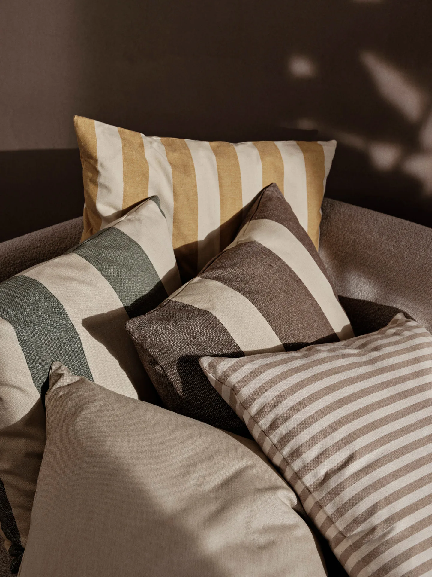 Strand outdoor pudebetræk 50x50 cm, Warm yellow-parchment Ferm Living