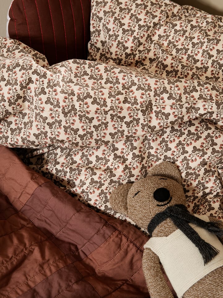 Strawberry Field sengesæt
 - 100x140 cm
 - ferm LIVING