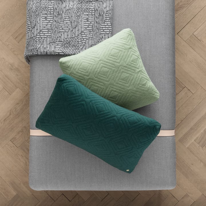 Turn daybed, stof Fiord by kvadrat dark blue, sort stel Ferm Living