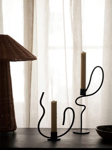Valse lysestage low - Black - Ferm Living