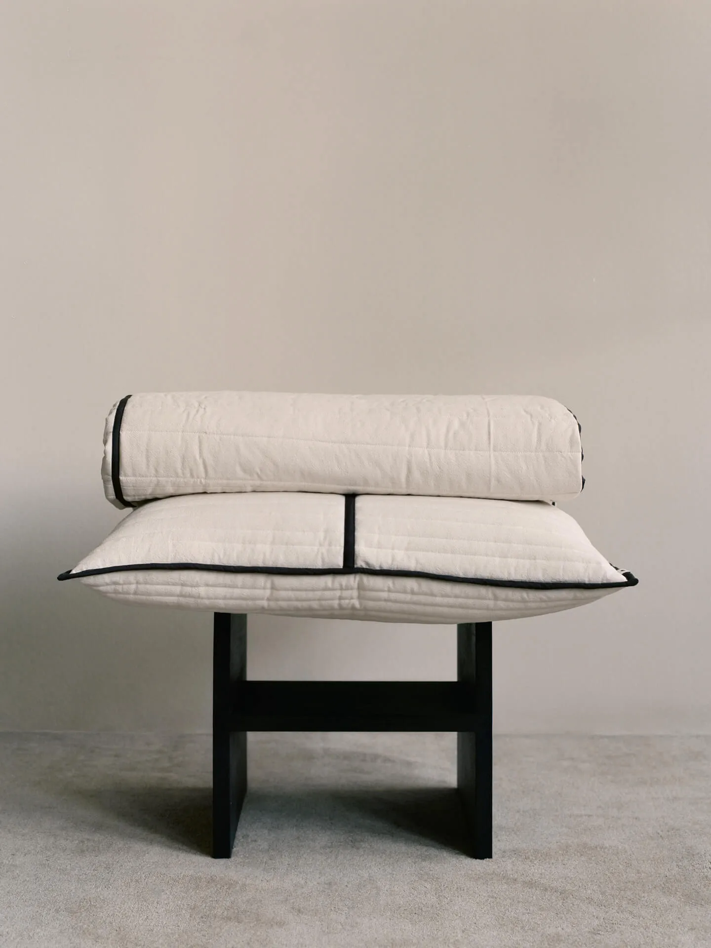 Vari quiltet sengetæppe, Natural-dark chocolate, 260x230 cm Ferm Living