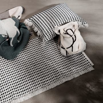 Way Outdoor rug tæppe - Off-white - Ferm Living