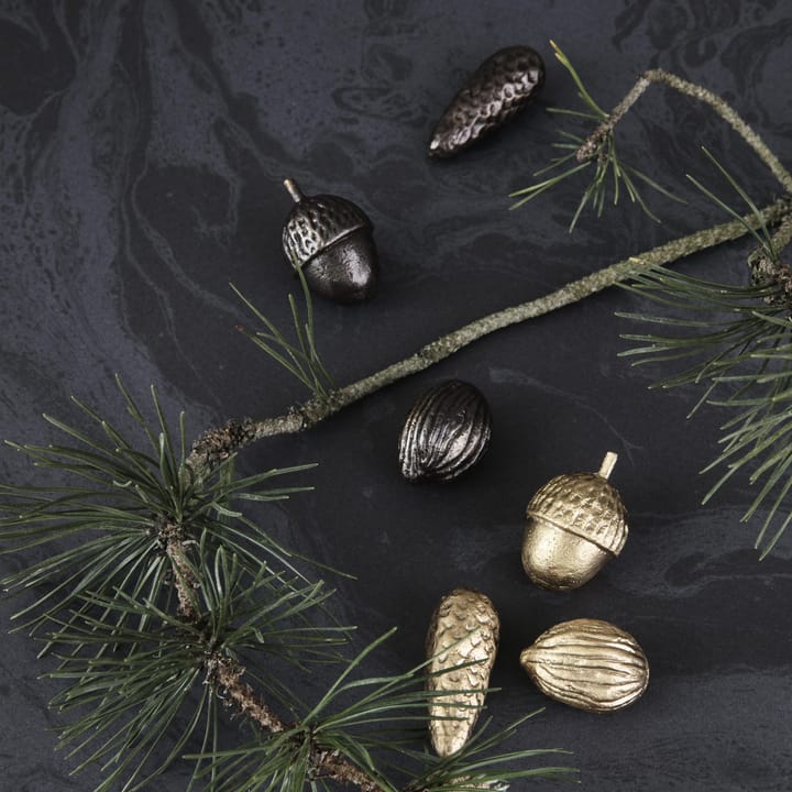 Winterland pynte grankogler, messing Ferm Living