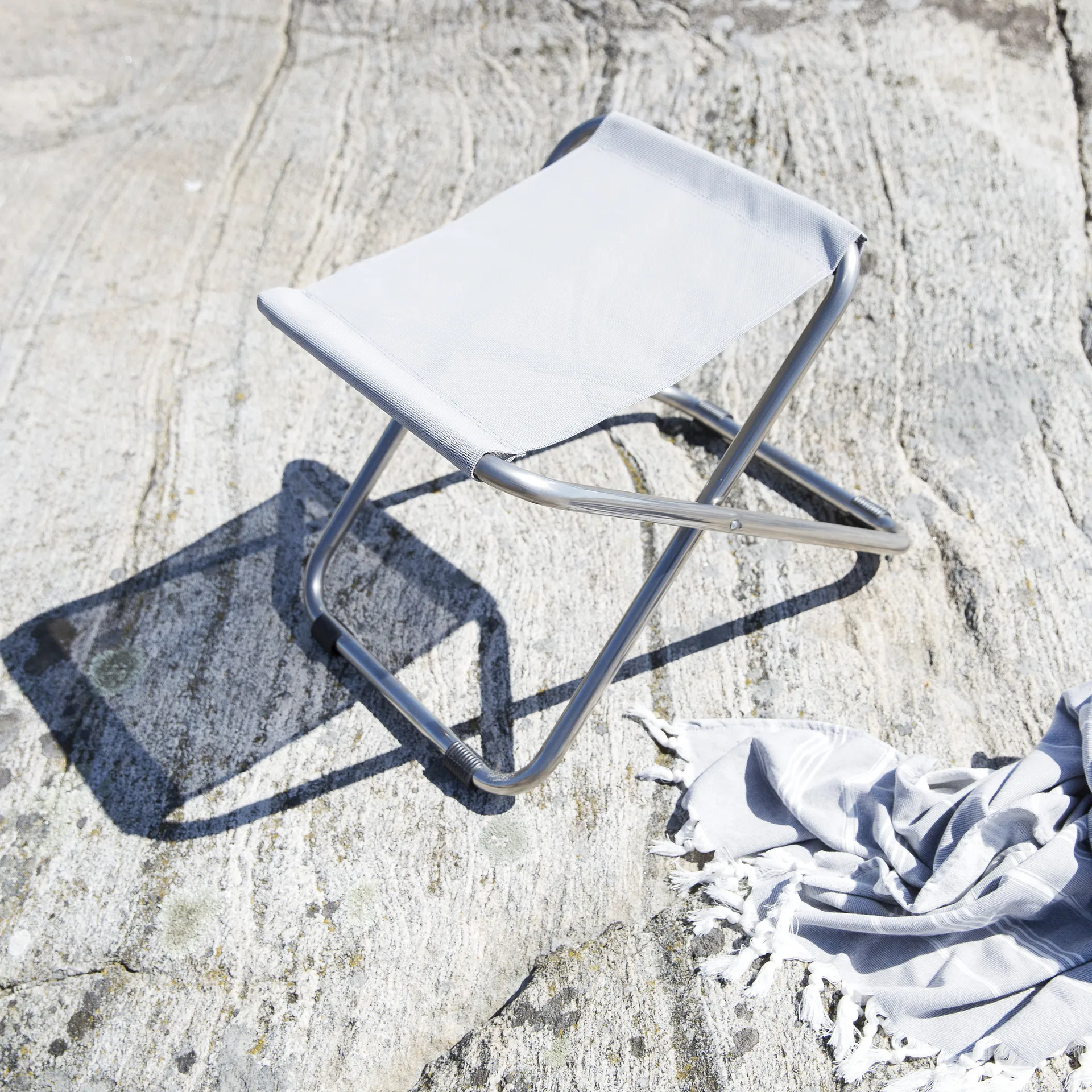 Chico skammel, Sage green-aluminiumstativ Fiam