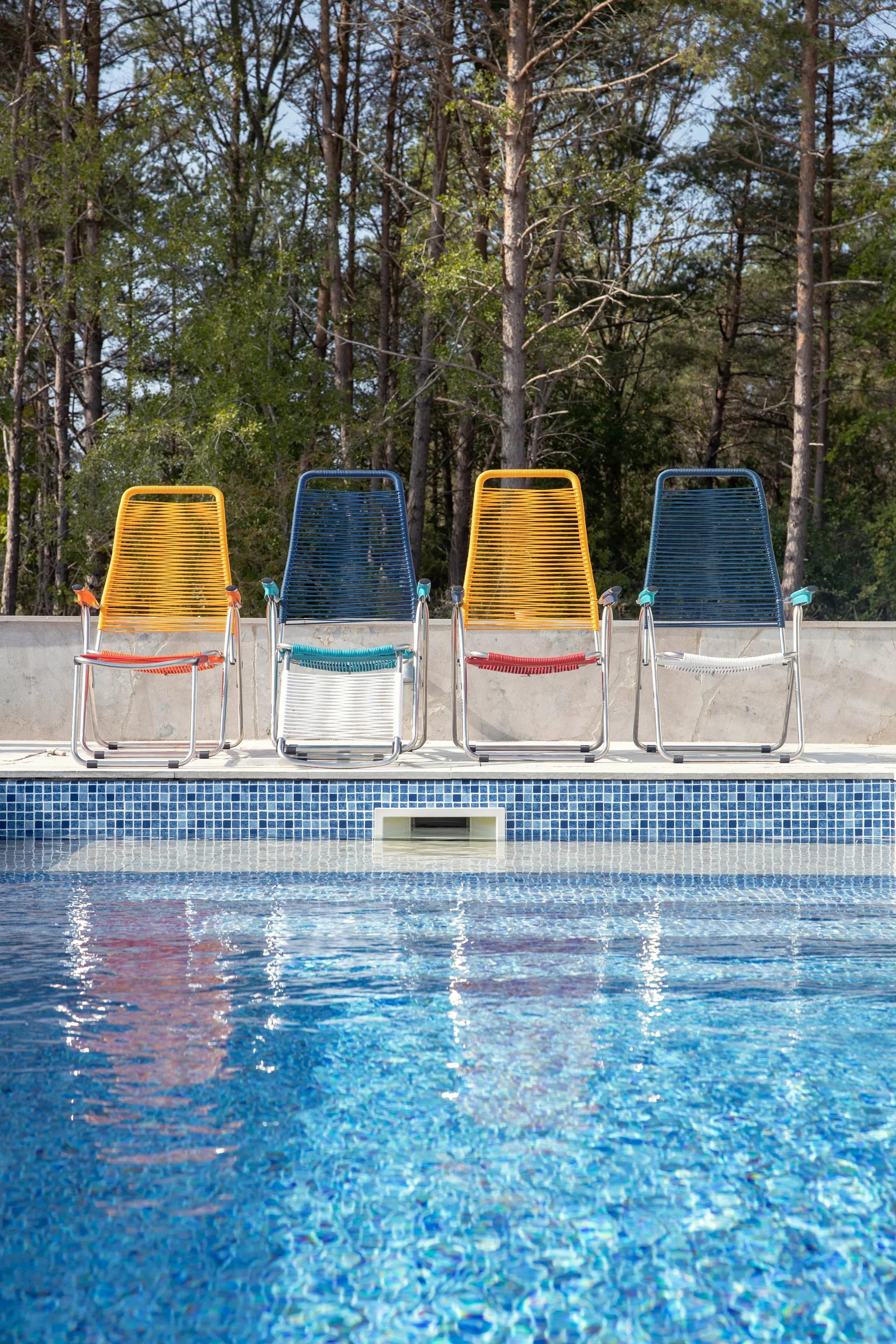 Spaghetti liggestol uden fodstøtte, Multi-aluminiumstativ-blå Fiam