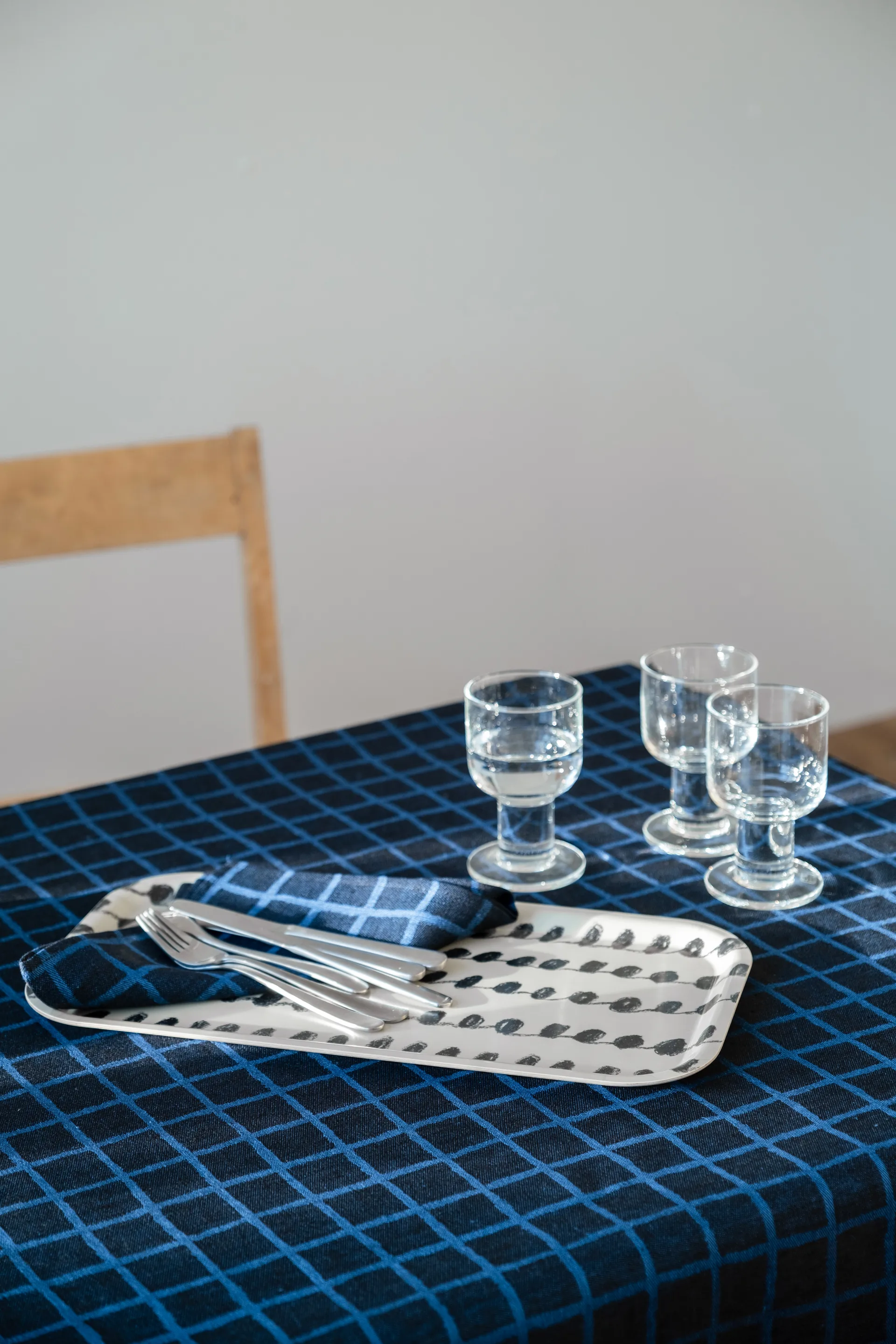 Dot bakke 22x43 cm, Black-white Fine Little Day