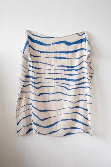 Våg musselintæppe 120x120 cm - Blue - Fine Little Day